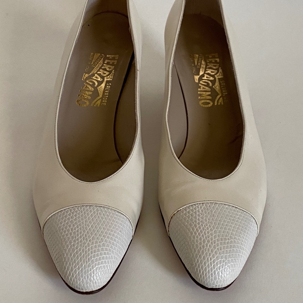 Ferragamo Women's Pumps Excellent Condition